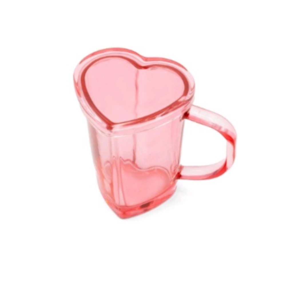 11oz Glass Tea Cups Heart - Bullseye's Playground